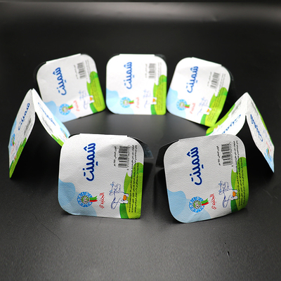 Delicatamente temperi 0.038mm che i coperchi di alluminio del yogurt hanno stampato la forma quadrata del coperchio della saldatura a caldo
